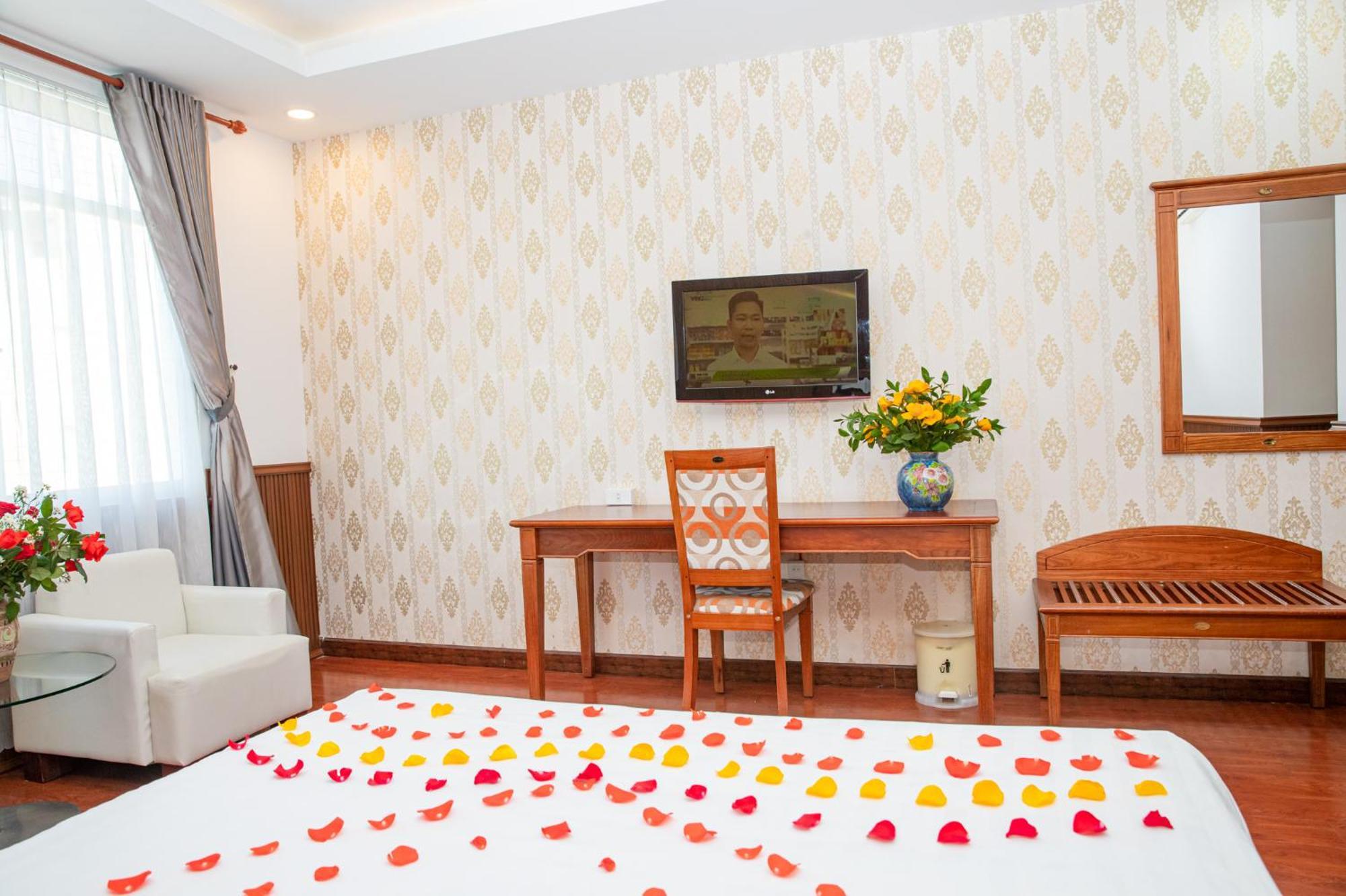 Tre Xanh Hotel Pleiku Buitenkant foto