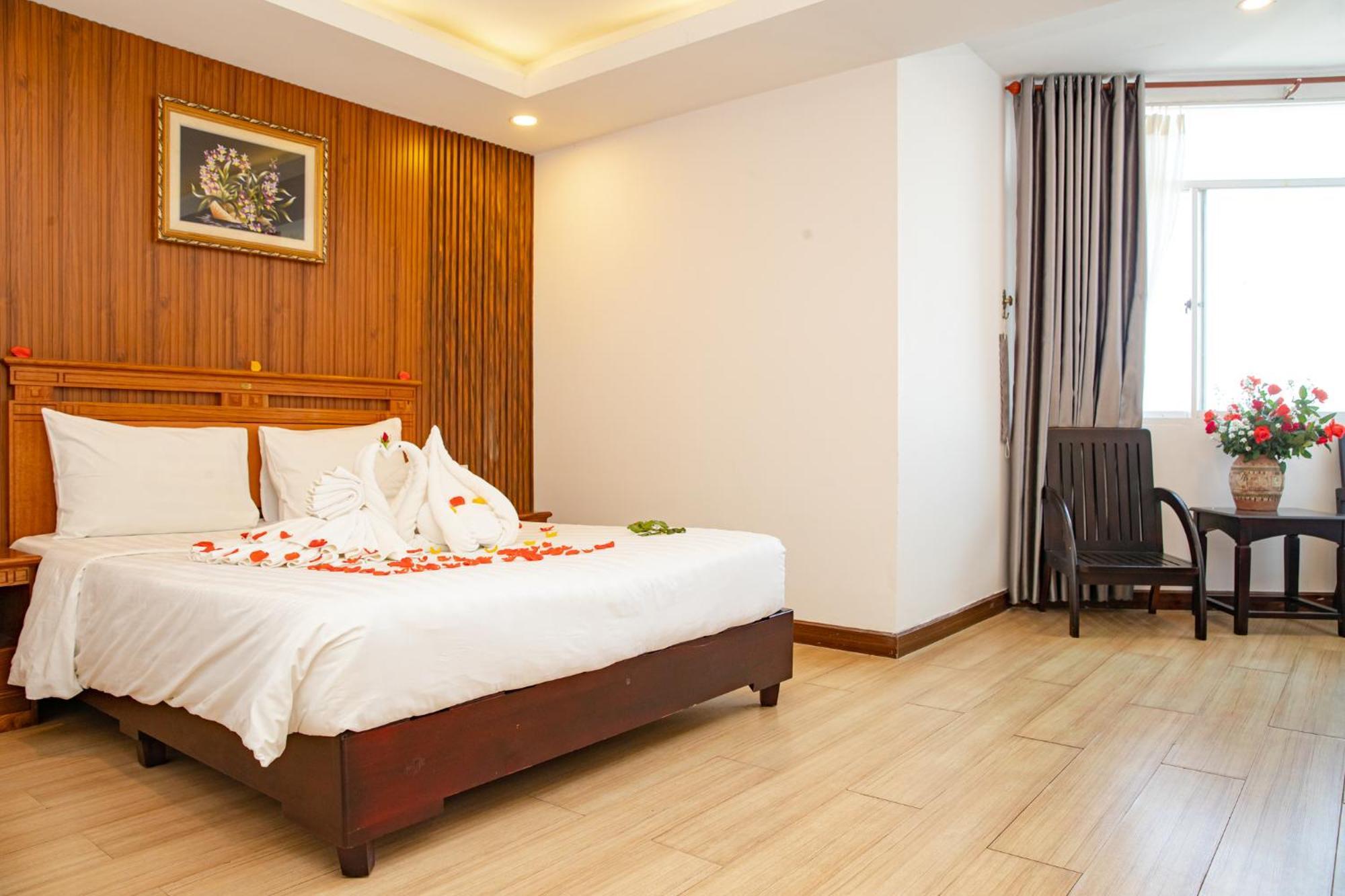 Tre Xanh Hotel Pleiku Buitenkant foto