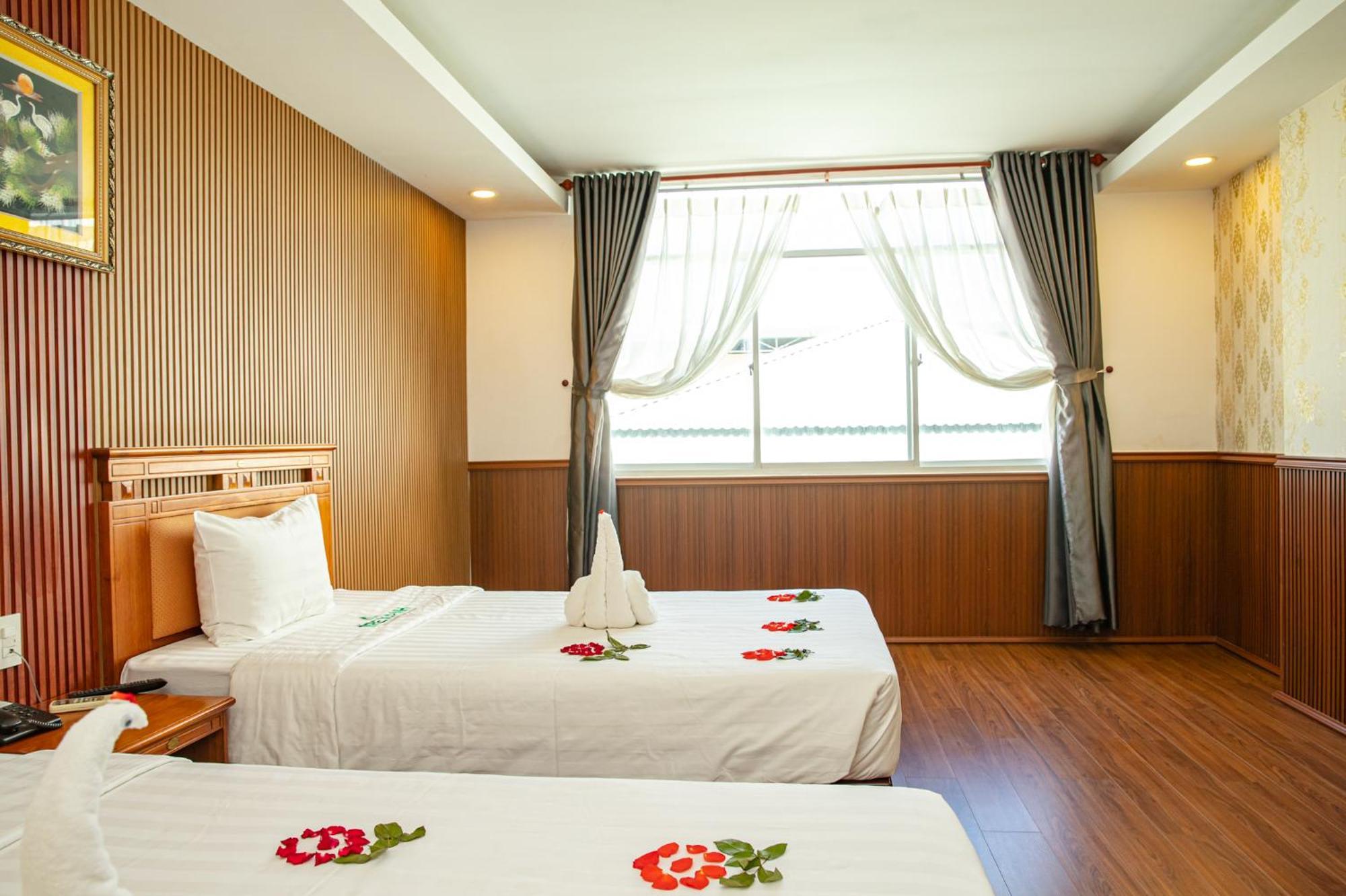 Tre Xanh Hotel Pleiku Buitenkant foto