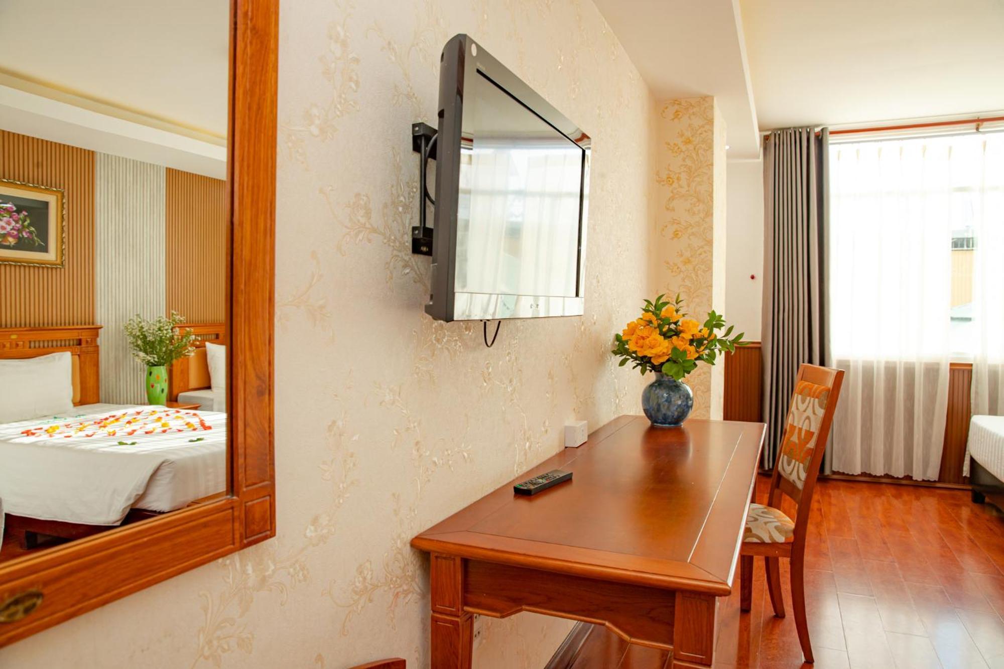 Tre Xanh Hotel Pleiku Buitenkant foto