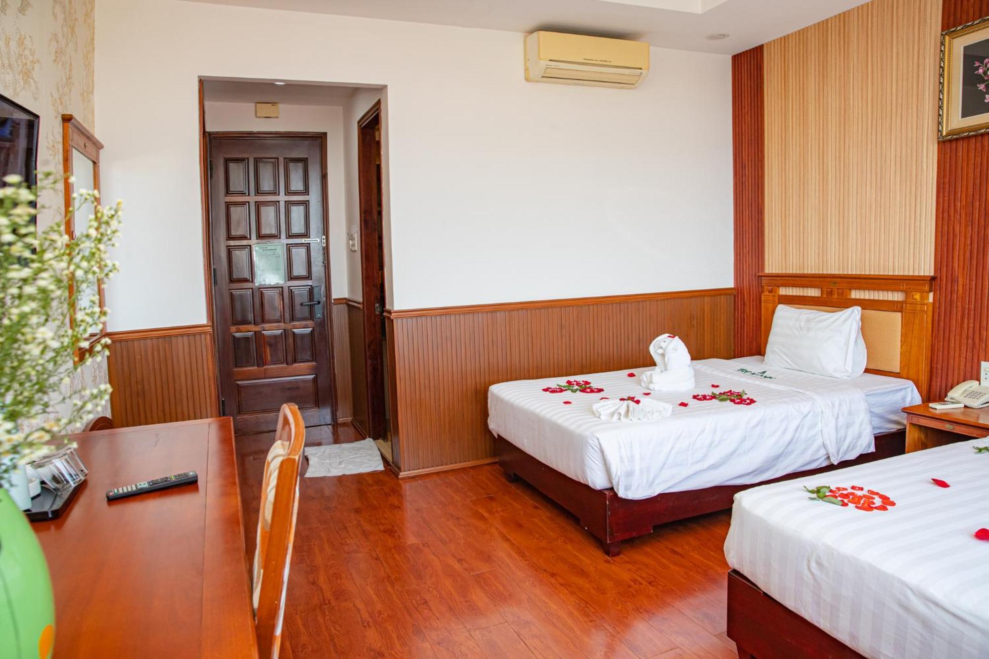 Tre Xanh Hotel Pleiku Buitenkant foto